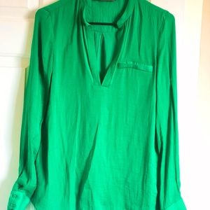 Gorgeous emerald green blouse